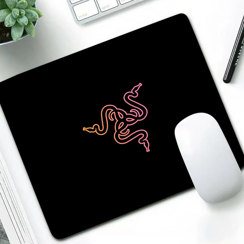 Razer Luxury Mouse Pad Anime G - đánh giá và giá Laptop Office Accessories